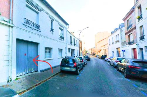 Exterior view, Urban Chic Paris in Les Lilas Exterior view, Urban Chic Paris in Les Lilas