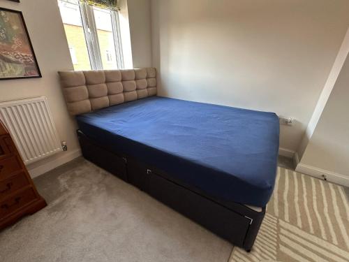 Cosy Double Room in a Private Home in Buckingham, just a 10-minute stroll to the town! in บักกิ้งแฮม Cosy Double Room in a Private Home in Buckingham, just a 10-minute stroll to the town! in บักกิ้งแฮม