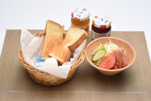 Food and beverages, HOTEL YAN-NEKO in Hirakata Food and beverages, HOTEL YAN-NEKO in Hirakata