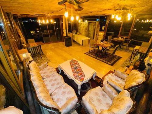 شرفة/ تراس, LA DİAS CAVE CAPPADOCİA in Nevsehir شرفة/ تراس, LA DİAS CAVE CAPPADOCİA in Nevsehir