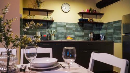 Kétpáva Vendégház (Ketpava Vendeghaz) in Igal Kétpáva Vendégház (Ketpava Vendeghaz) in Igal