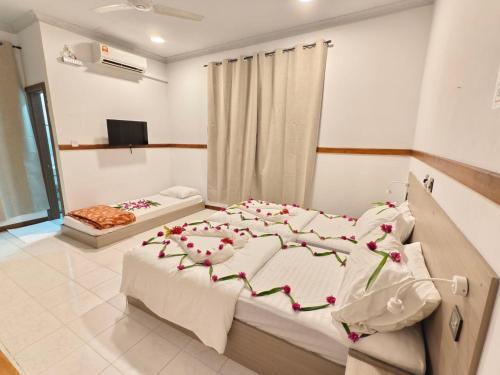 Mirusmaa Inn in Meemu Atoll Mirusmaa Inn in Meemu Atoll