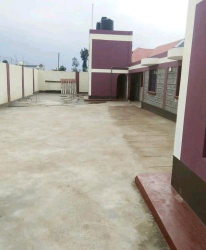 Comfort Homes in เอมบู Comfort Homes in เอมบู