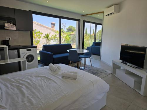 Studio familial centre ville, Parc expo, Arena near Montpellier-Méditerranée Airport Studio familial centre ville, Parc expo, Arena near Montpellier-Méditerranée Airport