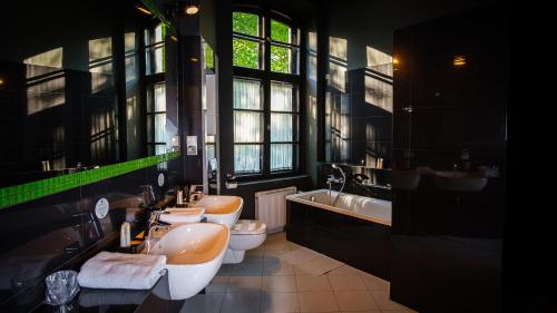 Ванна кімната, Hotel Grepielnia in Бельсько-Бяла Ванна кімната, Hotel Grepielnia in Бельсько-Бяла