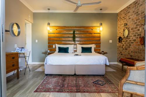 Earthbound Guest House in Oudtshoorn Earthbound Guest House in Oudtshoorn