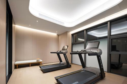 Fitness center, 全季北京门头沟四道桥地铁站酒店 in Mentougou District Fitness center, 全季北京门头沟四道桥地铁站酒店 in Mentougou District