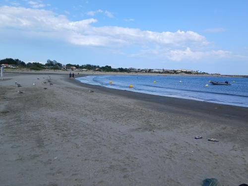 mobilhome vue mer acces direct plage sable fin SEMAINE UNIQUEMENT in Le Grau d'Agde mobilhome vue mer acces direct plage sable fin SEMAINE UNIQUEMENT in Le Grau d'Agde