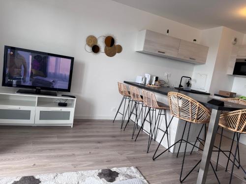 Charmant T2 avec parking privé (Charmant T2 avec parking prive) in Морепас Charmant T2 avec parking privé (Charmant T2 avec parking prive) in Морепас