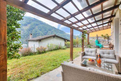 La Canonica - Happy Rentals in Borgnone La Canonica - Happy Rentals in Borgnone