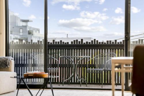 Northcote 3-Bed Townhouse Near Cafes & Shops in Fairfield Northcote 3-Bed Townhouse Near Cafes & Shops in Fairfield