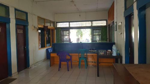 Guest House Dorm Floressa in Flores Guest House Dorm Floressa in Flores