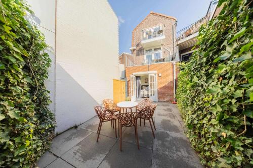 Urban Luxe 70 m2 Two-Bedroom Apartment GB-62 in Bergen Urban Luxe 70 m2 Two-Bedroom Apartment GB-62 in Bergen