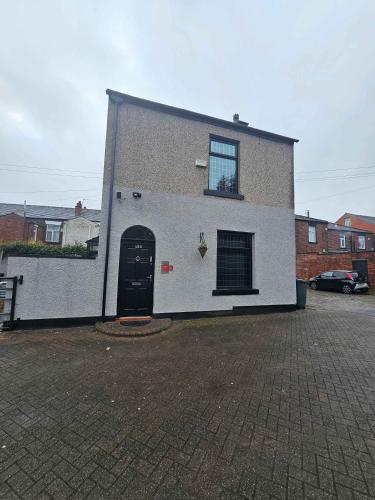 Stylish 2BR Stay in Rochdale in Rochdale Stylish 2BR Stay in Rochdale in Rochdale