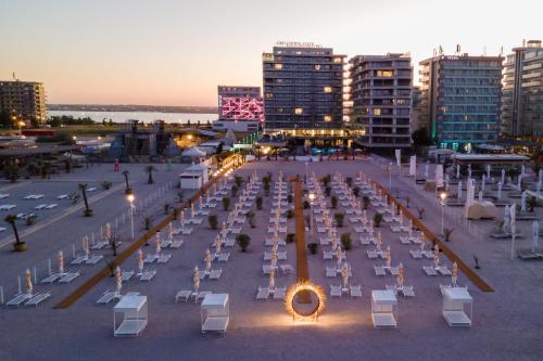 شاطئ, Crowne Plaza Constanta Mamaia Beach By IHG in Mamaia Beachfront شاطئ, Crowne Plaza Constanta Mamaia Beach By IHG in Mamaia Beachfront