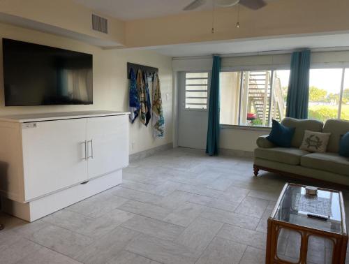 Planritningar, A13 - Crystal Cove Sapphire Beach West in Red Hook Planritningar, A13 - Crystal Cove Sapphire Beach West in Red Hook