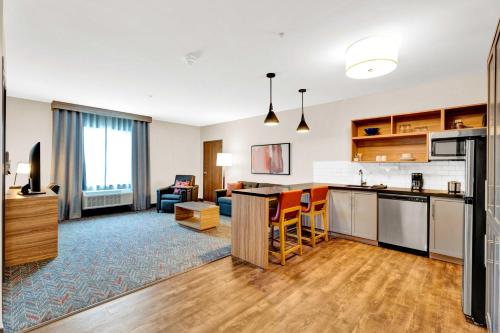 Candlewood Suites Detroit Auburn Hills By IHG in اوبرن هيلز Candlewood Suites Detroit Auburn Hills By IHG in اوبرن هيلز