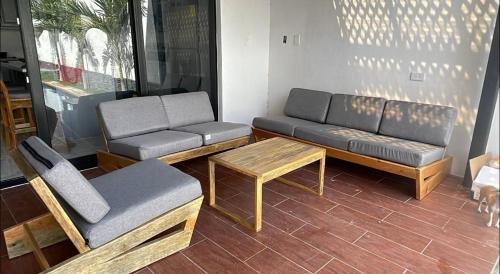 Casa Blanca in El Limón Casa Blanca in El Limón
