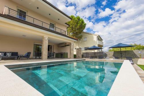 A szálláshely kívülről, Villa Manuela in Porat A szálláshely kívülről, Villa Manuela in Porat