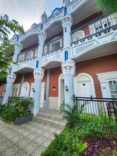 Chevilly Resort and Camp in Ciawi Chevilly Resort and Camp in Ciawi