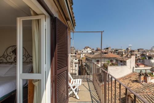 Balcony/terrace, Celeste Retreat al Pantheon - Homkeey Apartments in Rione Monti Balcony/terrace, Celeste Retreat al Pantheon - Homkeey Apartments in Rione Monti