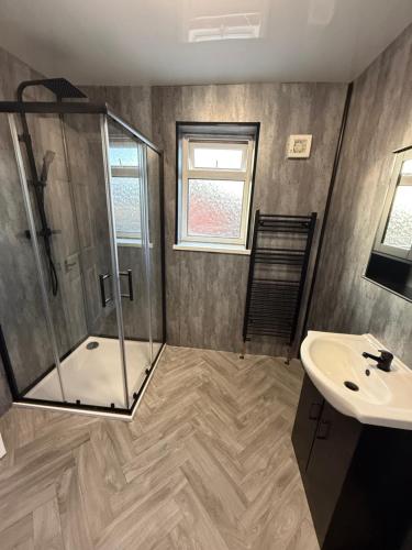 Spacious Home Near City Centre in Benwell and Scotswood Spacious Home Near City Centre in Benwell and Scotswood