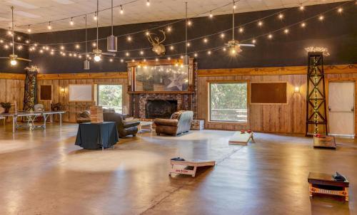 Паб, Hilton DFW Lakes Executive Conference Center in Грейпвайн Паб, Hilton DFW Lakes Executive Conference Center in Грейпвайн