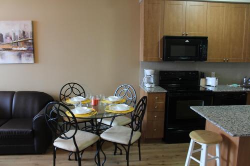 This photo about Elite Suites - Lake View Luxury Condo shared on HyHotel.com