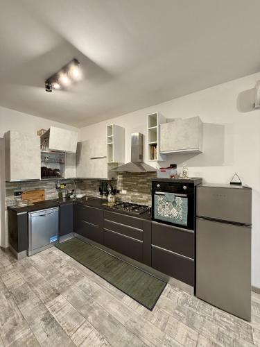 Konyha, La casa tra gli ulivi di Fonte Nuova in Fonte Nuova Konyha, La casa tra gli ulivi di Fonte Nuova in Fonte Nuova