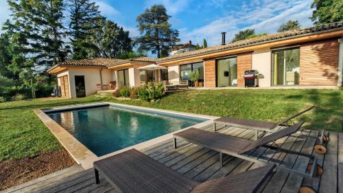 Superbe maison 234 m² avec piscine chauffée