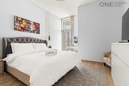 Luxurious 2BR Apart With Canal View In Business Bay in Jumeirah Luxurious 2BR Apart With Canal View In Business Bay in Jumeirah
