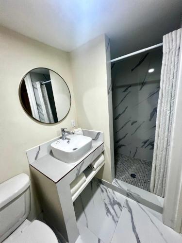 Hotel León (Hotel Leon) in Tijuana Hotel León (Hotel Leon) in Tijuana