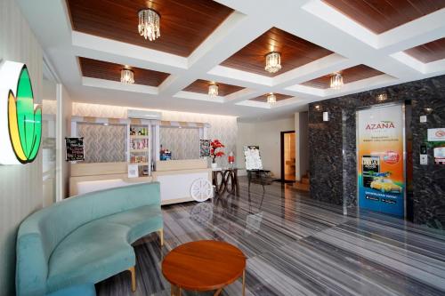 Lobby, Front One Hotel Sragen in Sragen Lobby, Front One Hotel Sragen in Sragen