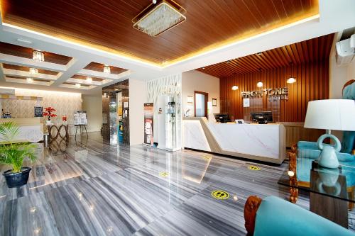Lobby, Front One Hotel Sragen in Sragen Lobby, Front One Hotel Sragen in Sragen