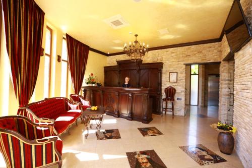 Lobby, Castel Transilvania in Baia Mare Lobby, Castel Transilvania in Baia Mare
