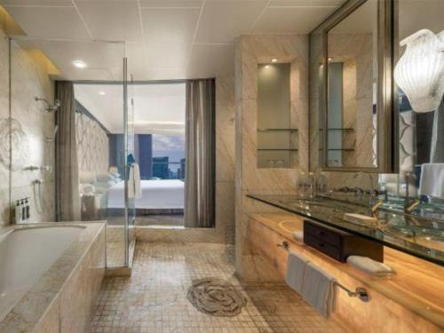 New Century Grand Hotel Ningbo in Yinzhou Wanda Tér New Century Grand Hotel Ningbo in Yinzhou Wanda Tér