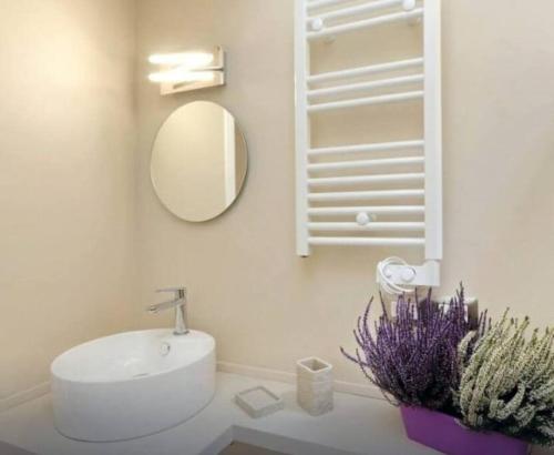 Bathroom, Secret Garden Apt Colosseo - Homkeey Apartments in Celio Bathroom, Secret Garden Apt Colosseo - Homkeey Apartments in Celio