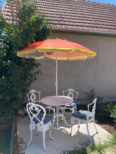 Létesítmények, Vadvirágos (Vadviragos) in Igal Létesítmények, Vadvirágos (Vadviragos) in Igal