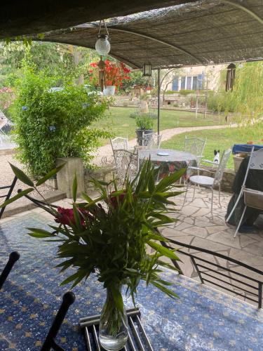 chambre d'hotes les cigales in Comps chambre d'hotes les cigales in Comps