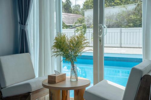 The Up Hotel Phu Quoc Island - The Poolside Escape