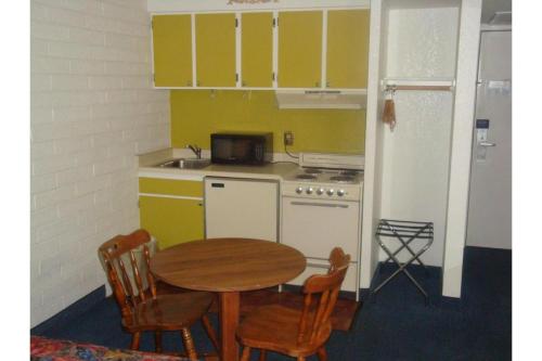 Konyha, Travelers Inn by Hotel O Lake Havasu City in Lake Havasu City (Arizona) Konyha, Travelers Inn by Hotel O Lake Havasu City in Lake Havasu City (Arizona)