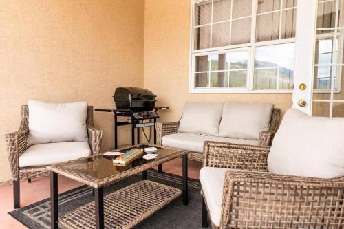 Cozy Fairmont Hot Springs 1br Condo in Fairmont Hot Springs (BC) Cozy Fairmont Hot Springs 1br Condo in Fairmont Hot Springs (BC)