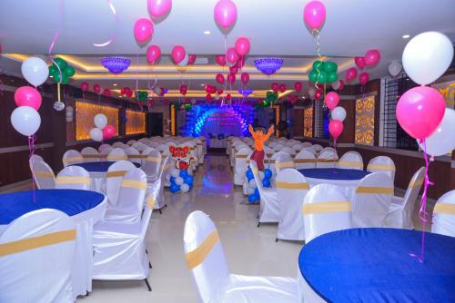 T S Royal Grand Hotel in Iggalur T S Royal Grand Hotel in Iggalur