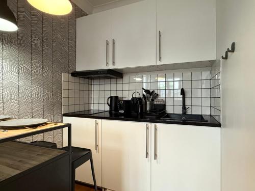Facilities, Elegant Studio - 2 min walk from Metro - 2 guests in Pigalle Facilities, Elegant Studio - 2 min walk from Metro - 2 guests in Pigalle