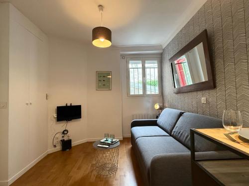 Elegant Studio - 2 min walk from Metro - 2 guests in Pigalle Elegant Studio - 2 min walk from Metro - 2 guests in Pigalle