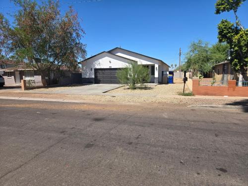 Casita in back house Not a hotel shared living in Phoenix (AZ) Casita in back house Not a hotel shared living in Phoenix (AZ)