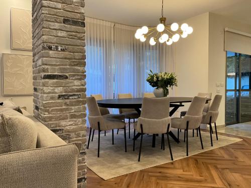 Sunny Coastal villa, luxury gateway! in Caesarea Sunny Coastal villa, luxury gateway! in Caesarea