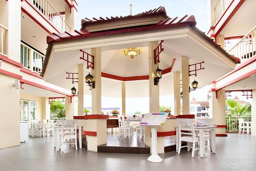 레스토랑, 키앙 핫 비치 후아힌 호텔 (Kiang Haad Beach Hua Hin Hotel) in 후아힌 / 차암 레스토랑, 키앙 핫 비치 후아힌 호텔 (Kiang Haad Beach Hua Hin Hotel) in 후아힌 / 차암