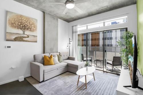 Centric 2BR In HEART of DTPHX Free Garage Parking in مركز مدينة فونيكس Centric 2BR In HEART of DTPHX Free Garage Parking in مركز مدينة فونيكس