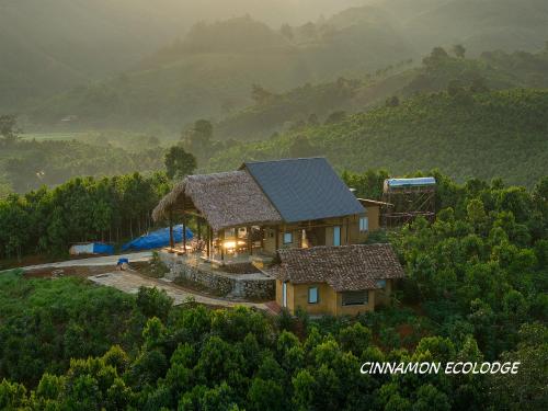 Cinnamon Eco Lodge in Bắc Hà ( Lào Cai ) Cinnamon Eco Lodge in Bắc Hà ( Lào Cai )